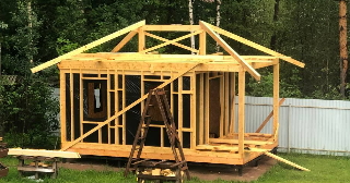 Сарай из бруса 100х100 в Гулькевичах - строительство под ключ | Строй-Гль от 41184 руб.